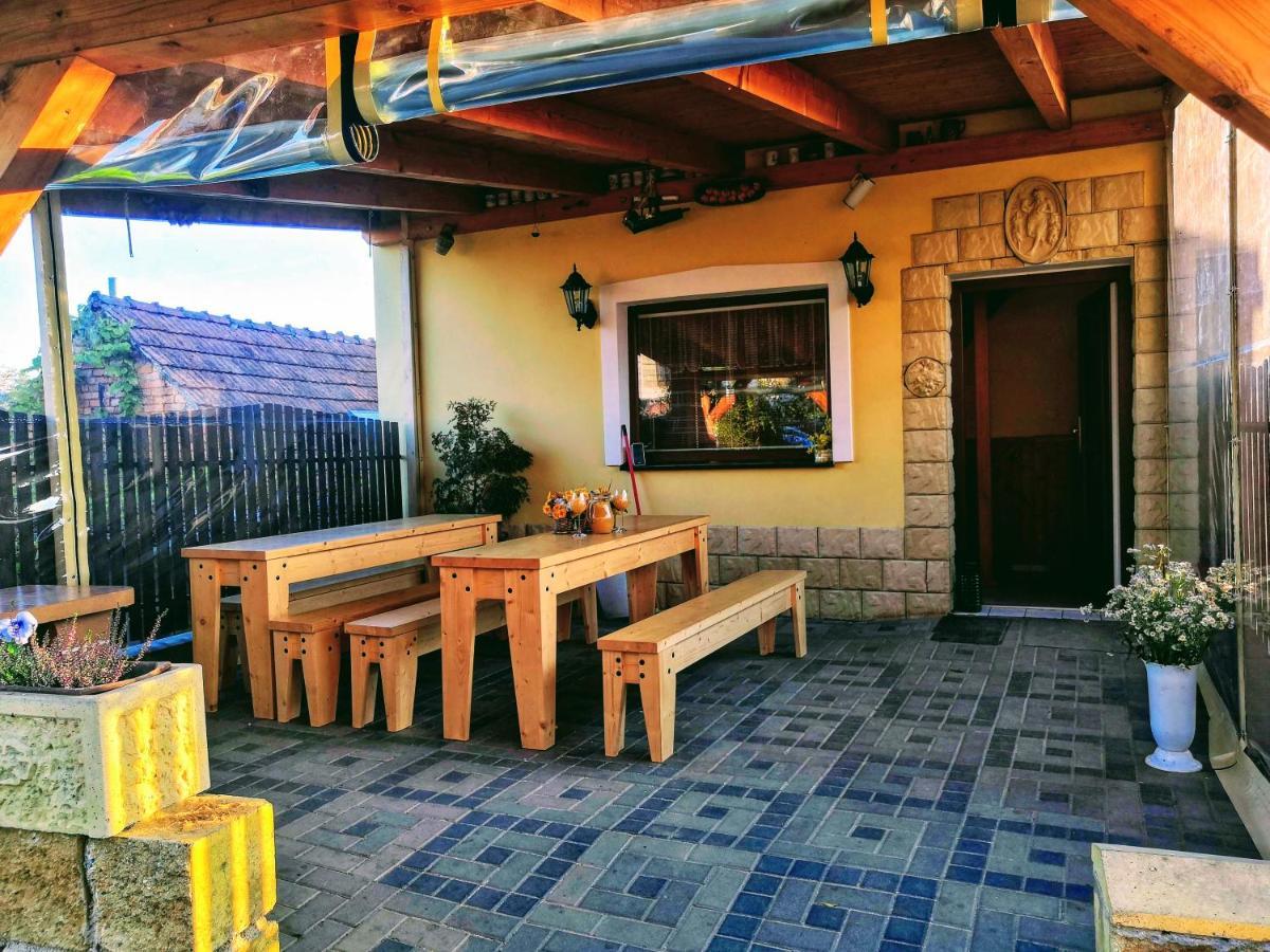 Apartmán Marie Mutěnice Exterior foto